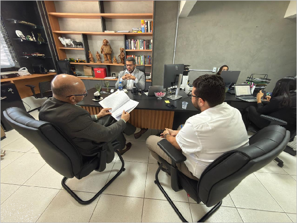 Prefeitura do Crato e Cartório do 2º Ofício concluem registro da Certidão de Regularização Fundiária
